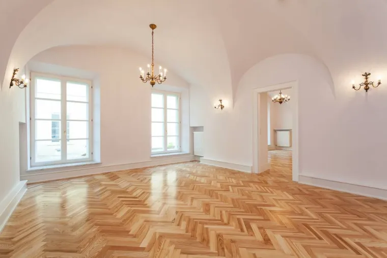 Poser du parquet sur du carrelage sans enlever les plinthes, Roubaix, Société Nouvelle LOUBERT