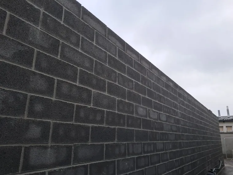 Travaux de création d'un mur en parpaings à Oignies, Roubaix, Société Nouvelle LOUBERT