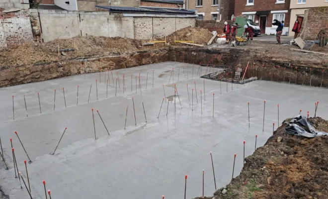 Construction des fondations d'une maison individuelle à Allennes-les-Marais