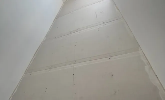 Rénovation d'une cage d'escalier dans la métropole lilloise à Croix