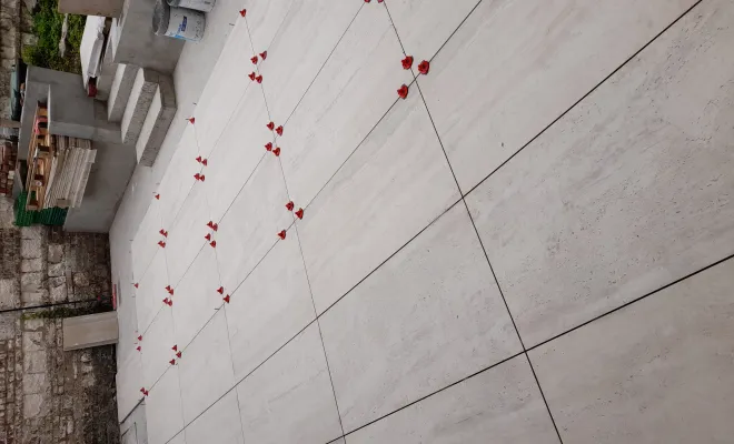 Travaux de pose de carrelage extérieur sur une terrasse à Arras, Roubaix, Société Nouvelle LOUBERT