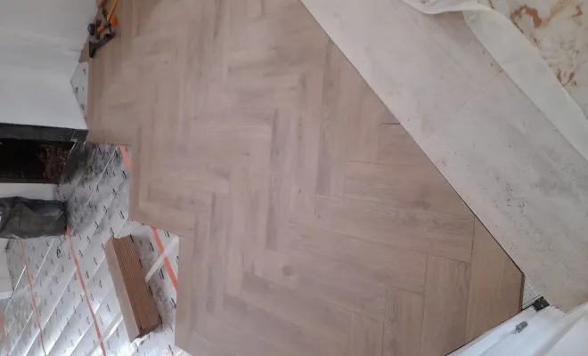 Pose d'un parquet en chevrons à Bondues, Roubaix, Société Nouvelle LOUBERT